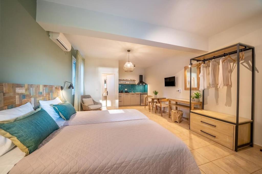 Seashell Luxury Residence - Studio 2 Lixouri Bagian luar foto